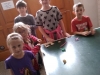 090